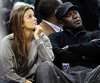 Outbrain Ad Example 48129 - [Photos] This Is Michael Jordan's Wife