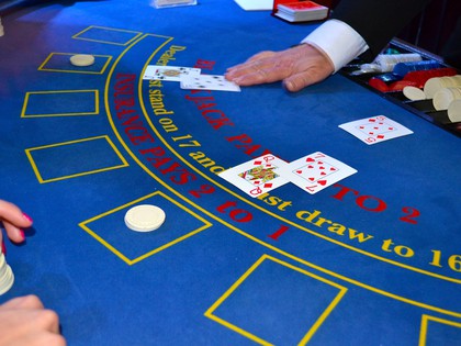 RevContent Ad Example 11903 - Your Guide To Online Blackjack | Search For Online Blackjack For Beginners