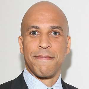Zergnet Ad Example 59562 - Cory Booker Has Been Dating Rosario Dawson Since Last MonthPageSix.com