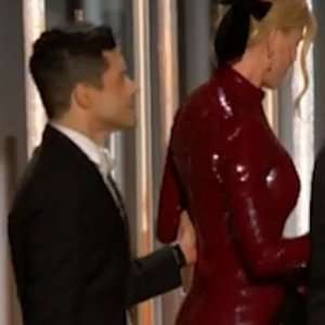 Zergnet Ad Example 58967 - Rami Malek’s Awkward Onstage Snub From Nicole Kidman