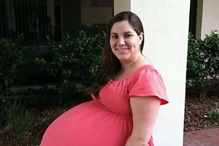 Outbrain Ad Example 31620 - [Photos] Surrogate Found Out She Wasn't Carrying A Baby