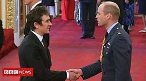 Outbrain Ad Example 43118 - Geraint Thomas Receives OBE From Prince William