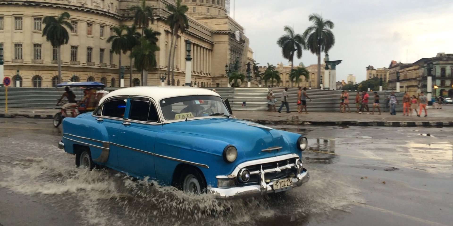 Taboola Ad Example 54935 - Why Cuba's Streets Are Flooded With Classic Cars