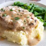 Zergnet Ad Example 55709 - The Most Delicious Baked Cream Of Mushroom Pork Chops