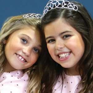 Zergnet Ad Example 60957 - Sophia Grace And Rosie Aren't These Cute Little Girls AnymoreNickiSwift.com