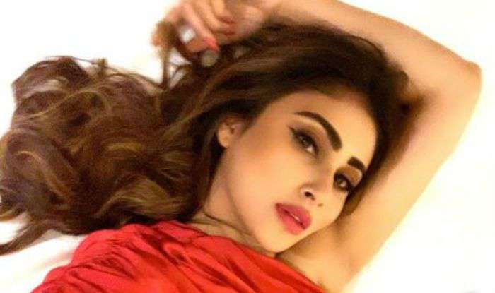 Taboola Ad Example 32239 - Hot Pics Of Mouni Roy From Her Sri Lankan Vacay Will Make You Go Wow