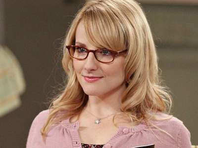 RevContent Ad Example 31155 - What Bernadette From 'The Big Bang Theory' Looks Like In Real Life Is Stunning!