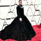 Zergnet Ad Example 63451 - Billy Porter Shuts Down The 2019 Oscars In Velvet Tuxedo Gown