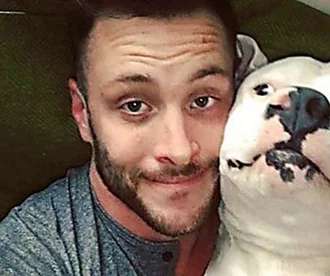 Outbrain Ad Example 57076 - [Photos] Guy Posts Selfie With His Dog And People Instantly Call 911