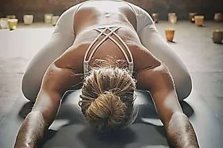 Outbrain Ad Example 52233 - Chiropractors Baffled: Simple Stretch Relieves Years Of Back Pain (Watch)
