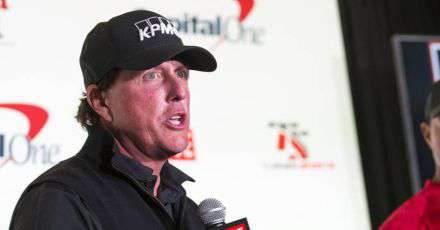 Yahoo Gemini Ad Example 46545 - Phil Mickelson Stuns Everyone With News