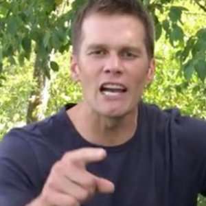 Zergnet Ad Example 66630 - Tom Brady Claps Back At The RockNESN.com