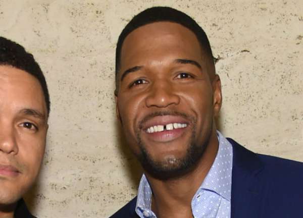 Taboola Ad Example 46133 - NFL Veteran Michael Strahan Is Happily Married To His Partner