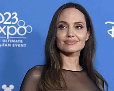 Outbrain Ad Example 44374 - Angelina Jolie, Evacuada De Su Rodaje En Las Canarias Debido A Una Bomba Antigua