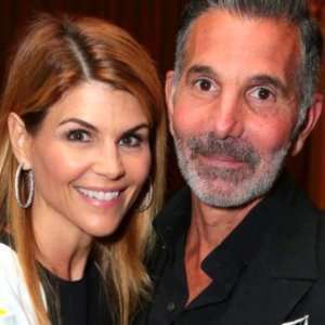 Zergnet Ad Example 67104 - Lori Loughlin's Marriage Is More Bizarre Than You Thought
