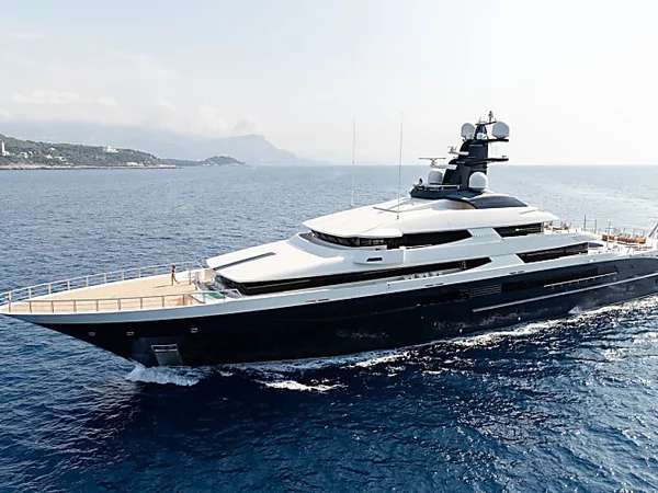 Outbrain Ad Example 43067 - Former Superyacht Of Fugitive Businessman Jho Low Hits The Market