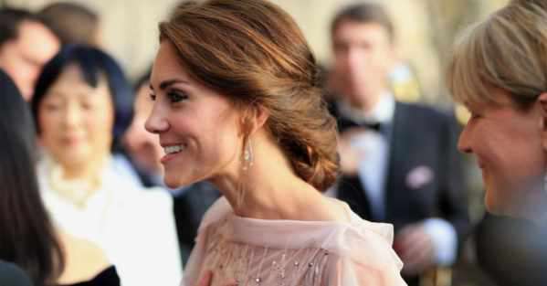 Yahoo Gemini Ad Example 48563 - Kate Middleton Looks That Made Prince William Gasp