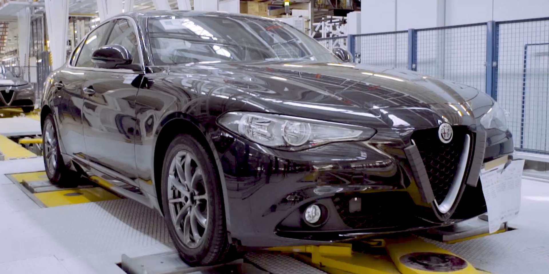 Taboola Ad Example 60995 - Take A Look Inside Alfa Romeo's Plant In Italy And Watch How The Giulia Sedan Is Made