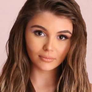 Zergnet Ad Example 65086 - Olivia Jade Makes Head-Turning Statement About Her Own FatherPageSix.com