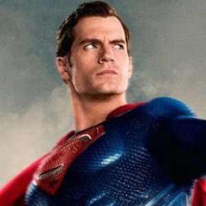 Zergnet Ad Example 54884 - Henry Cavill 'Tried On' A New Superman Suit And It's Awesome