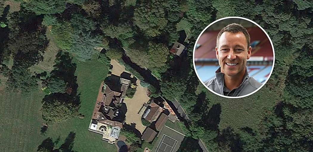 Outbrain Ad Example 41414 - English Soccer Star John Terry Buys £4.35 Million Country Manor
