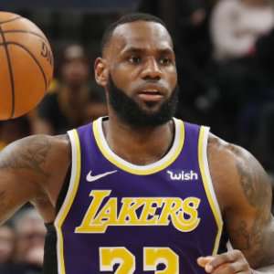 Zergnet Ad Example 62006 - NBA Insider 'Wouldn't Be Shocked' If Lakers Trade LeBronNESN.com