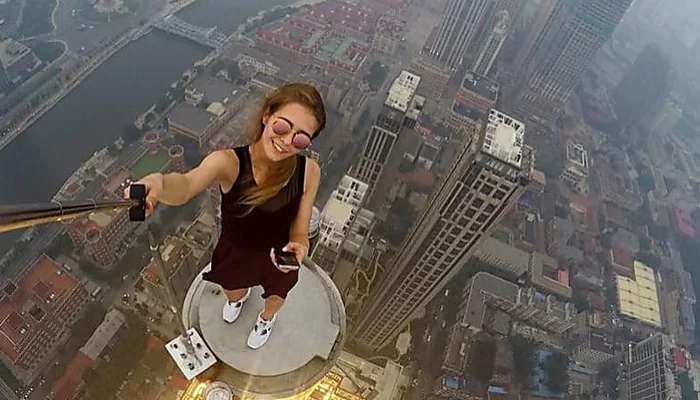 Outbrain Ad Example 40916 - Most Dangerous Selfies Ever Taken
