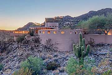 Outbrain Ad Example 41304 - Frank Lloyd Wright’s Last Home Goes Up For Auction