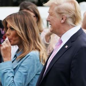 Zergnet Ad Example 49195 - What One Body Language Expert Noticed About Melania And Donald