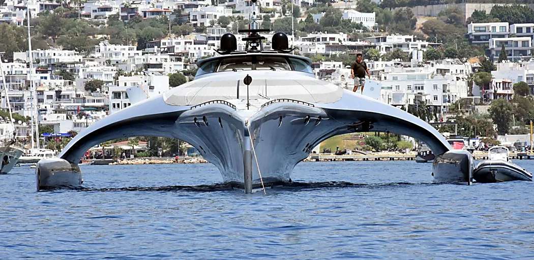 Outbrain Ad Example 55660 - Billionaire Selling The ‘Starfighter’ Of Superyachts