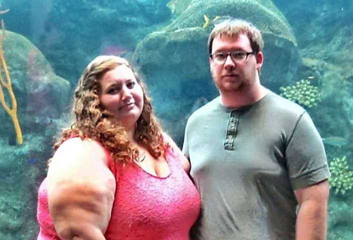 Outbrain Ad Example 58256 - [Pics] Couple Makes A Bet: No Eating Out, No Cheat Meals, No Alcohol. A Year After, This Is What They Look Like