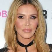 Zergnet Ad Example 49061 - Brandi Glanville Spends 'Awkward Family Easter' With Ex