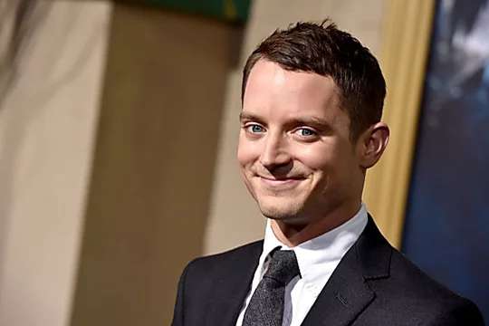 Outbrain Ad Example 43155 - Elijah Wood Lists Los Angeles Bungalows For Just Under $2M