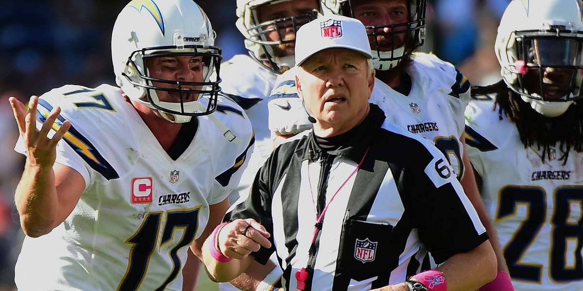 Taboola Ad Example 32889 - What It Takes To Be An NFL Referee, According To An Official Who Spent 19 Seasons In The League