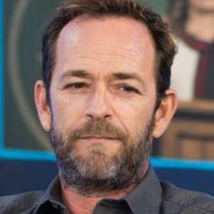Zergnet Ad Example 65949 - Luke Perry's Official Cause Of Death Revealed After Burial