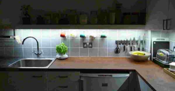 Yahoo Gemini Ad Example 32962 - Transform Any Kitchen With These Lights In 5 Mins