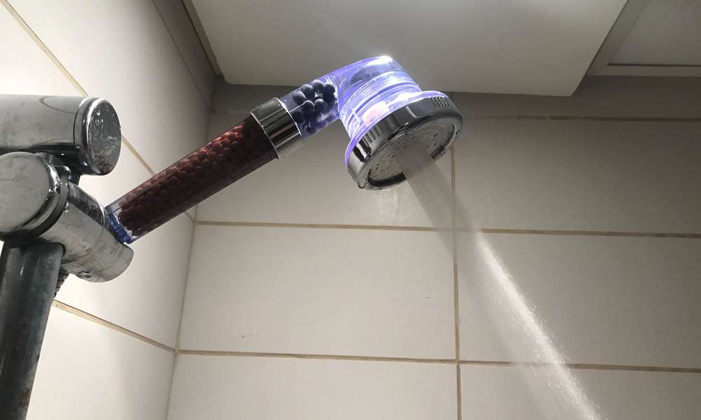 Taboola Ad Example 64228 - This 59€ Shower Head Is The Most Incredible Invention Of 2019