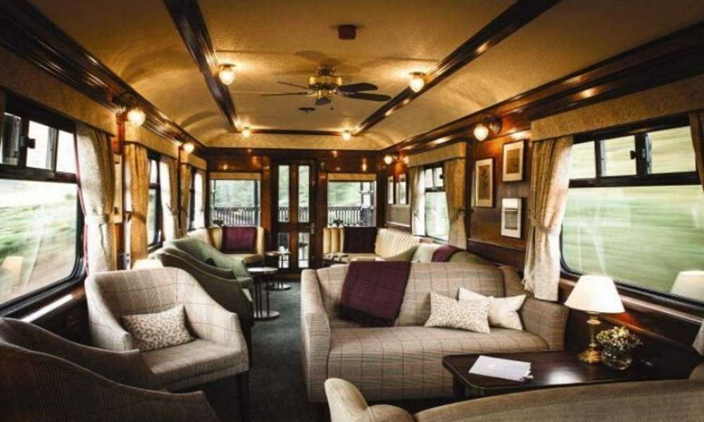 RevContent Ad Example 43524 - The World's 10 Most Luxurious Trains