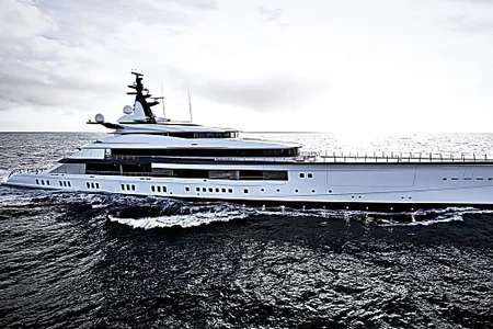Outbrain Ad Example 53540 - Dallas Cowboys Owner Jerry Jones Splashes Out On Superyacht