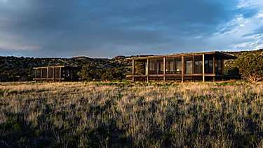 Outbrain Ad Example 45787 - Tom Ford Slashes $27 Million Off The Price Of His 22,000-Acre New Mexico Ranch