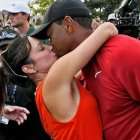 Zergnet Ad Example 67587 - Tiger Woods Celebrates Win With Girlfriend Erica Herman