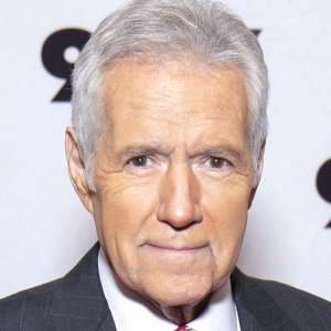 Zergnet Ad Example 65667 - Alex Trebek Reveals Who Should Replace Him On 'Jeopardy!'