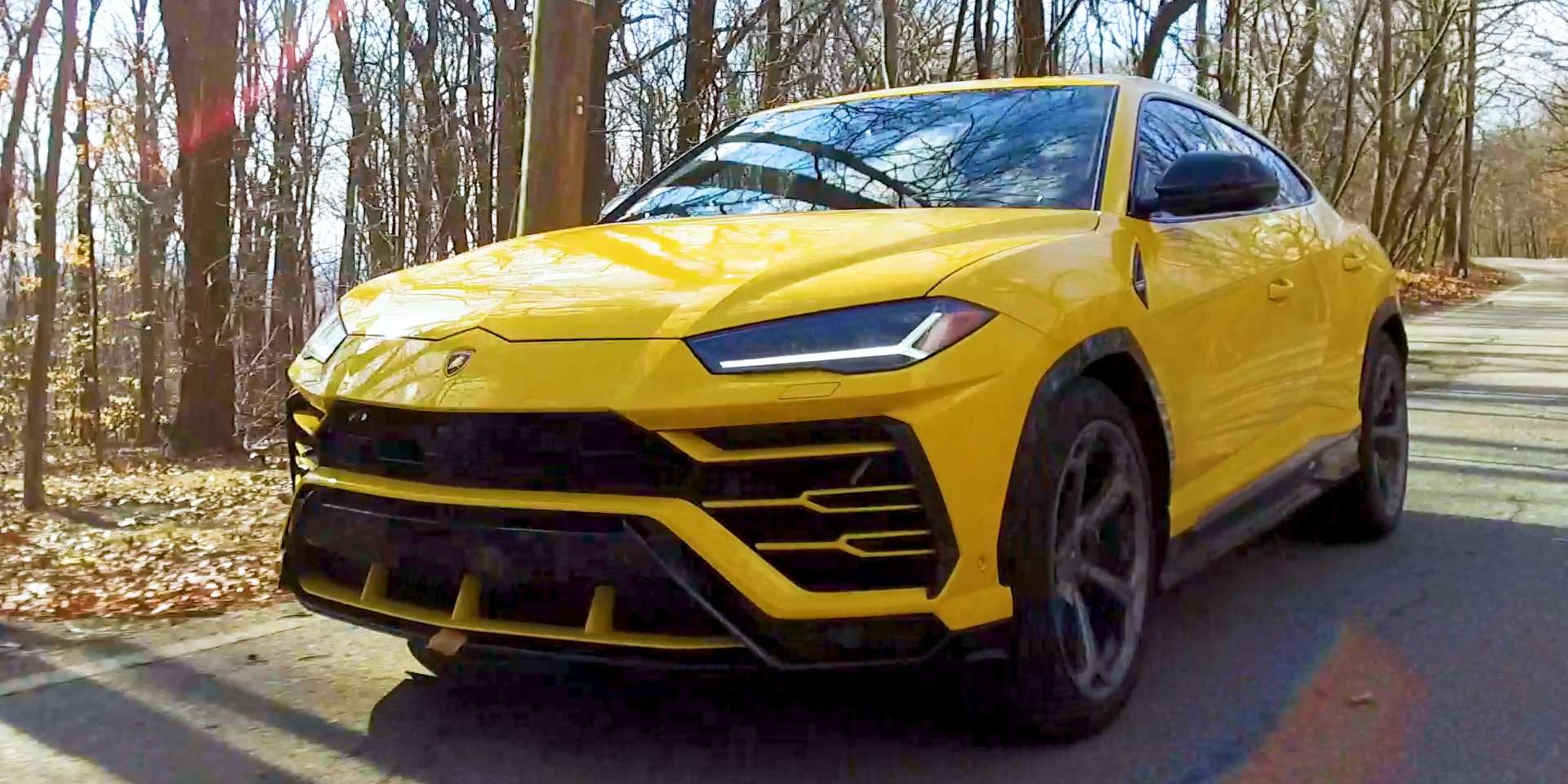 Taboola Ad Example 67429 - We Drove The Lamborghini Urus To See If It Holds Up As A Family SUV