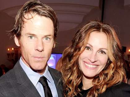 RevContent Ad Example 51626 - Julia Roberts' Husband Gained 280lbs And Looks Disgusting Now