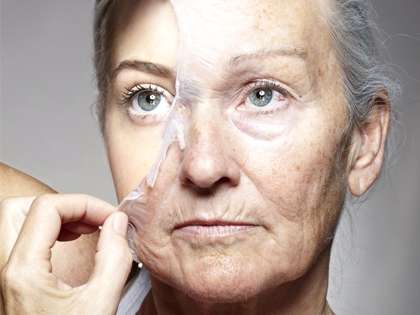 RevContent Ad Example 58003 - UK Granny Stuns Doctors By Removing Her Wrinkles With This £3 Tip