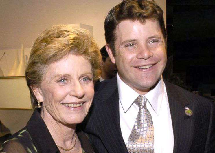 Taboola Ad Example 65833 - Patty Duke Reveals Who Sean Astin’s Biological Father Is, Paternity Test Leaves Him Speechless