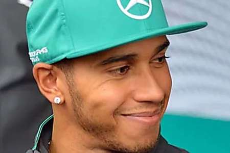 Outbrain Ad Example 32007 - Lewis Hamilton's Bank Account Shocked Us All!