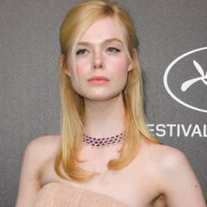 Zergnet Ad Example 51176 - Elle Fanning's Cannes Dress Was So Tight, It Made Her Faint