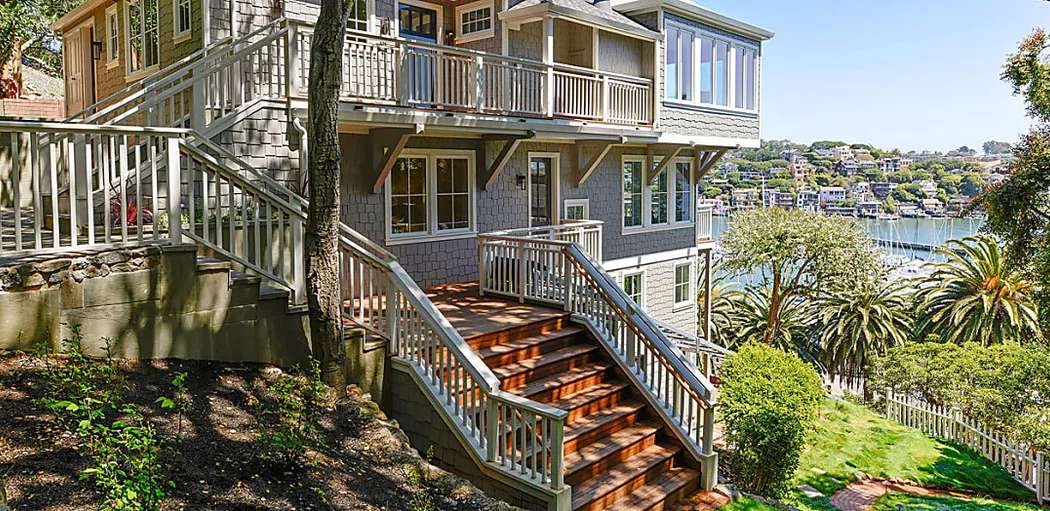 Outbrain Ad Example 43072 - Newly Rebuilt Craftsman Perched Above San Francisco Bay