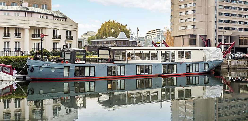 Outbrain Ad Example 31142 - London Houseboat With Sauna And Five Bedrooms Asks £3.5 Million